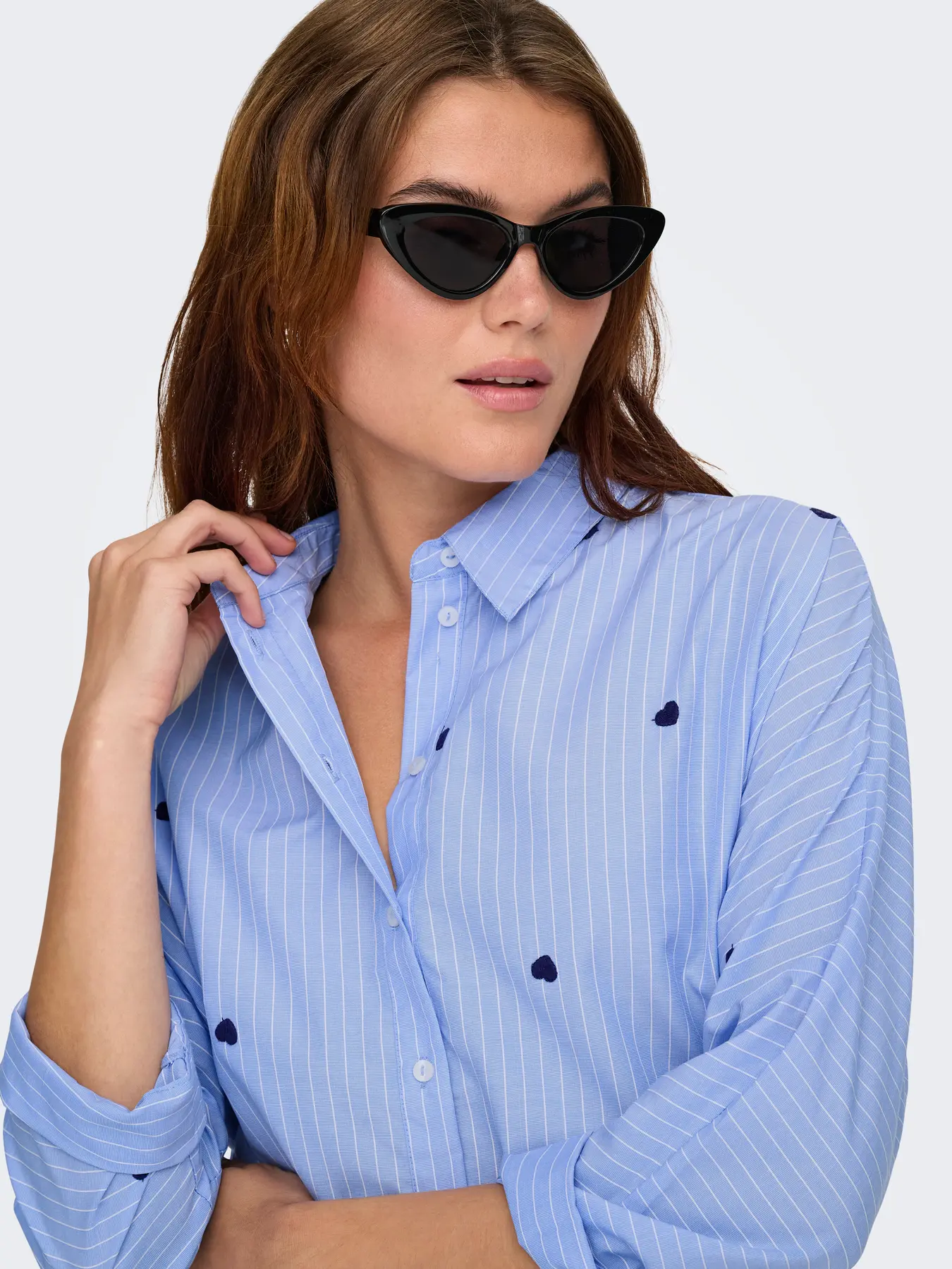 Camisa bordada ONLY ONLNEW LINA GRACE en azul - Imagen 8