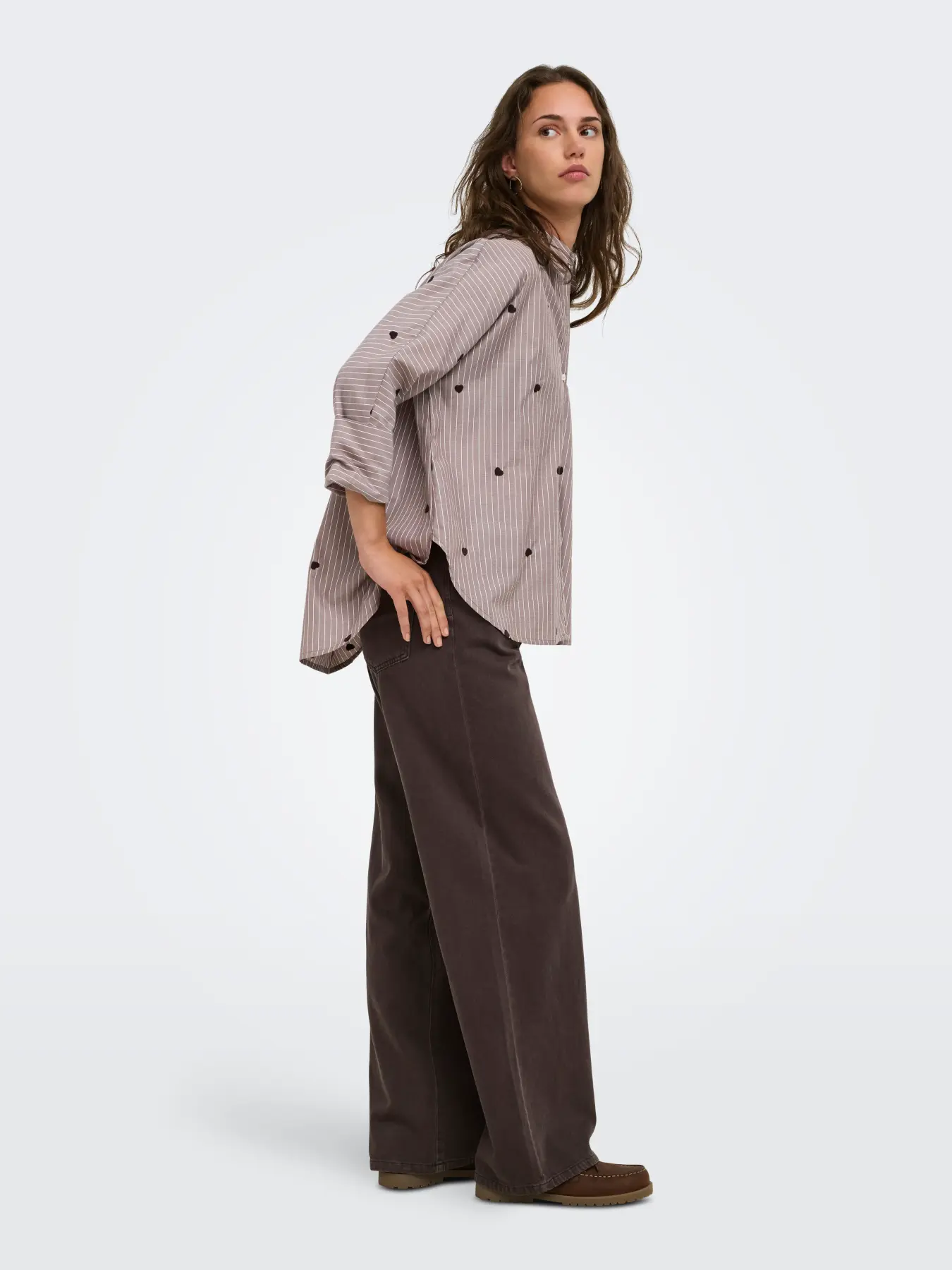 Camisa bordada ONLY ONLNEW LINA GRACE en marrón