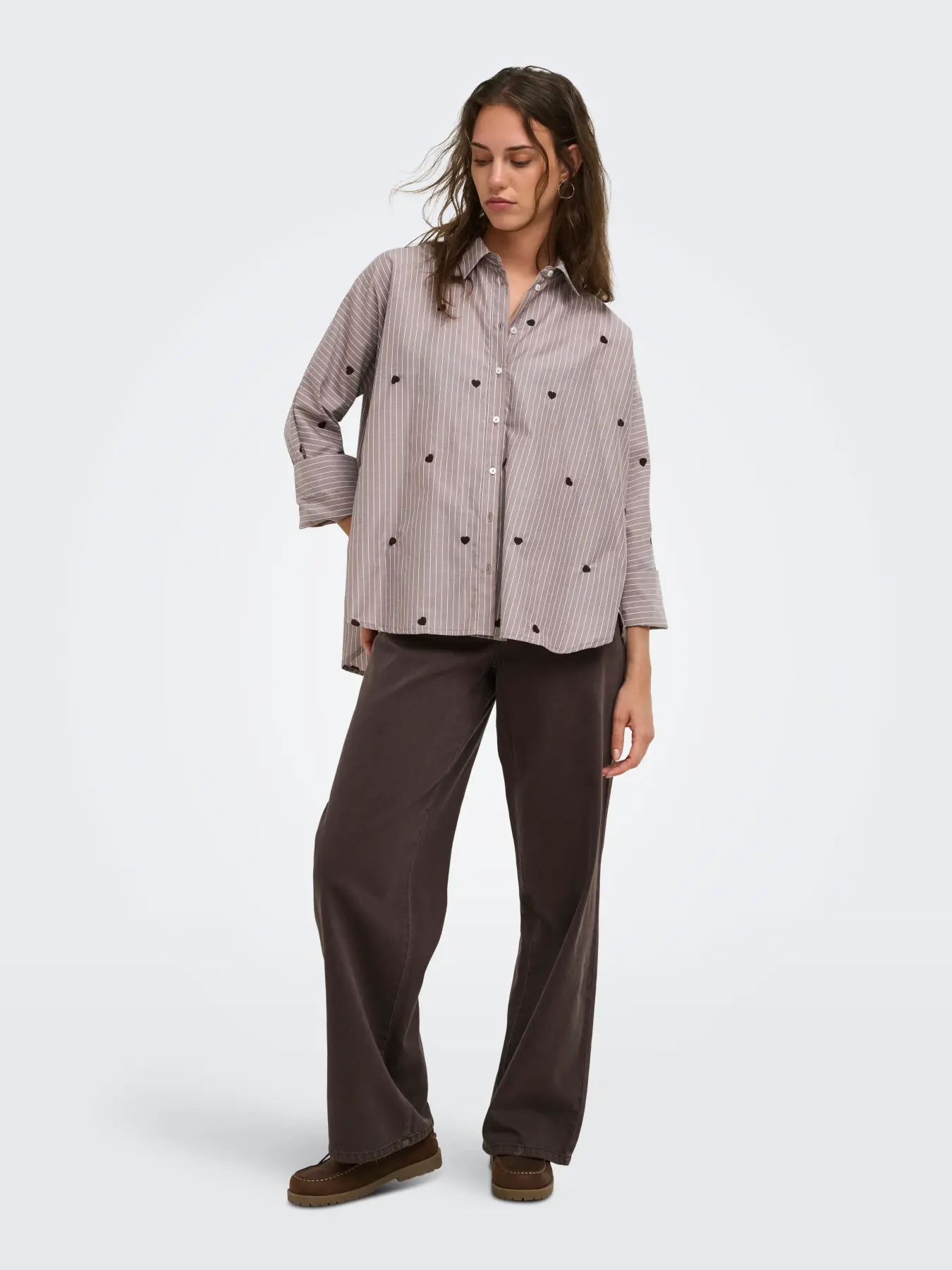 Camisa bordada ONLY ONLNEW LINA GRACE en marrón - Imagen 6